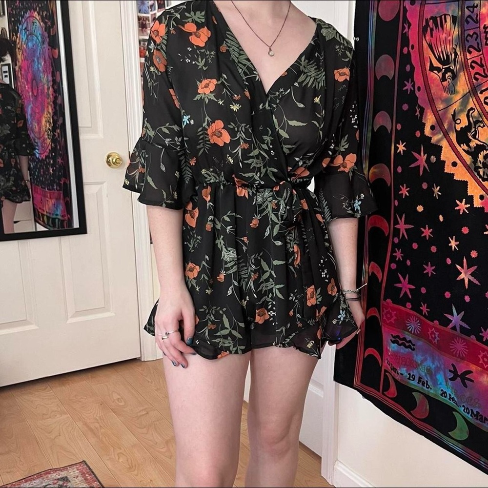 Black Floral v neck Wrap flowy romper Orange details half sleeves
